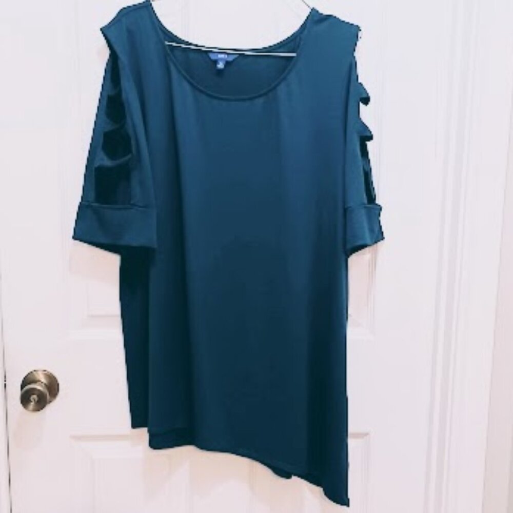 APT 9 Turquoise top XL cold shoulder with asymmetrical hem
